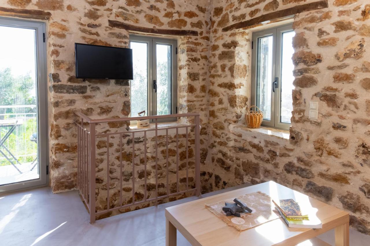 Messinian Stone House Villa Eksteriør billede